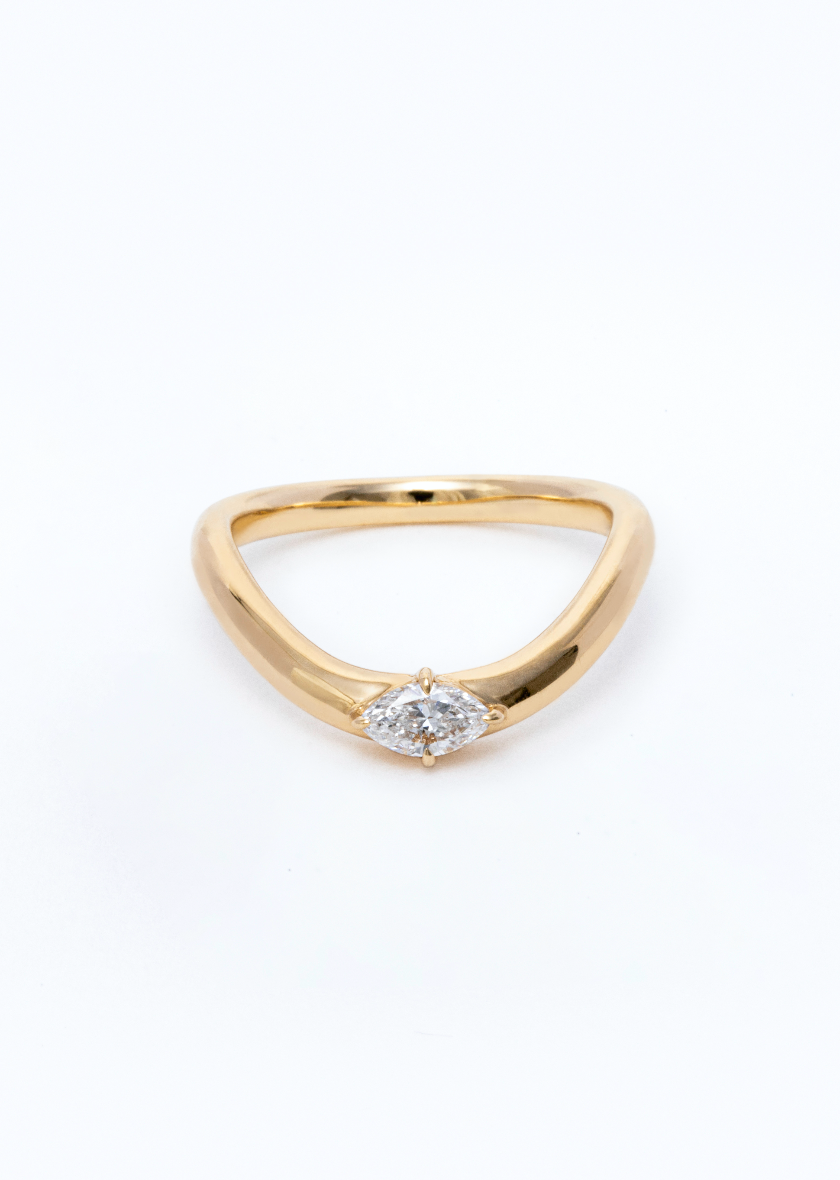 All shapes of U 18K Gold Diamond Ring with Marquise Diamond
